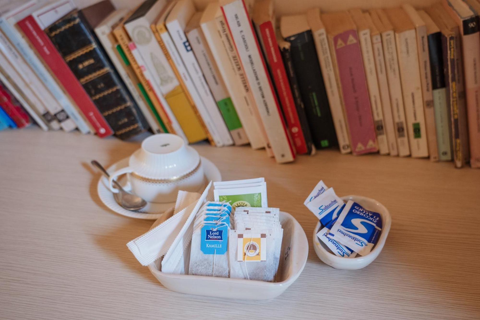 Bed and Breakfast Bed And Books Aeroporto di Catania Fontana Rossa Esterno foto
